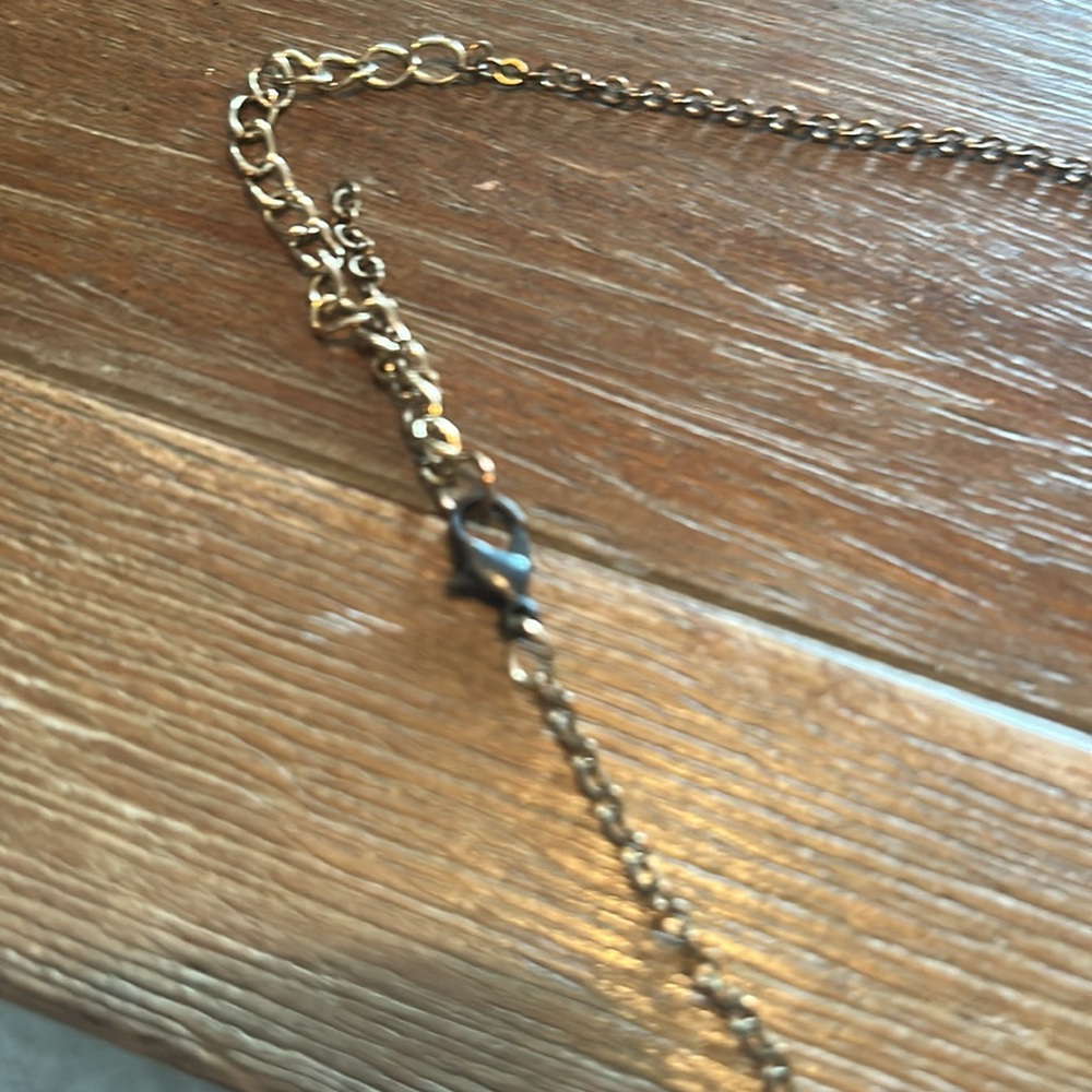 Gold and Cream Agate Necklace - Picture 4 of 4